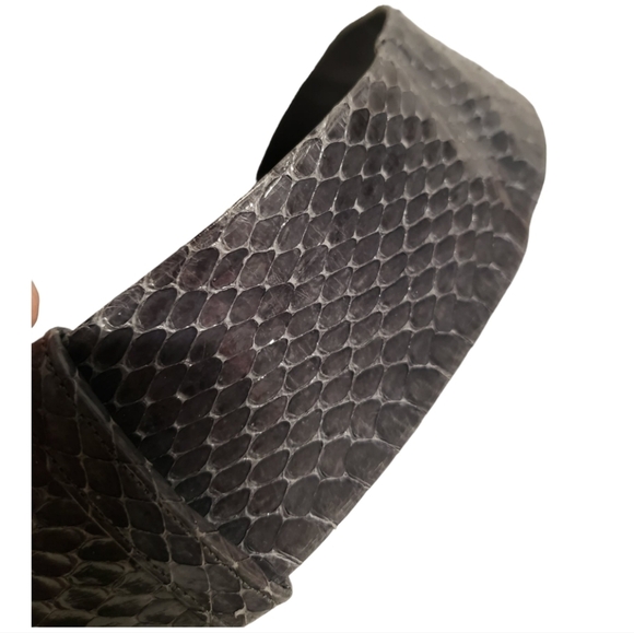 RARE JUDITH LIEBER Python Leather Metal Buckle Belt - Picture 13 of 15